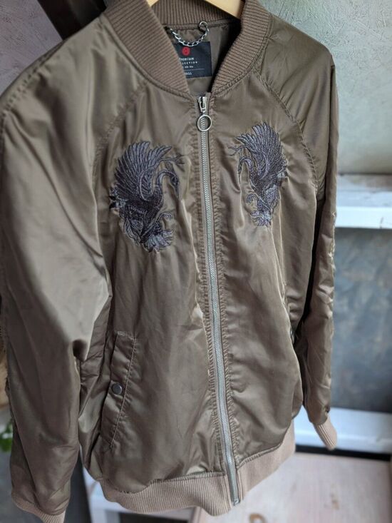 Cotton On Jackets & Blazers - Cotton On Japan Premium Collection Embroidered Crane Bomber Jacket Size Small